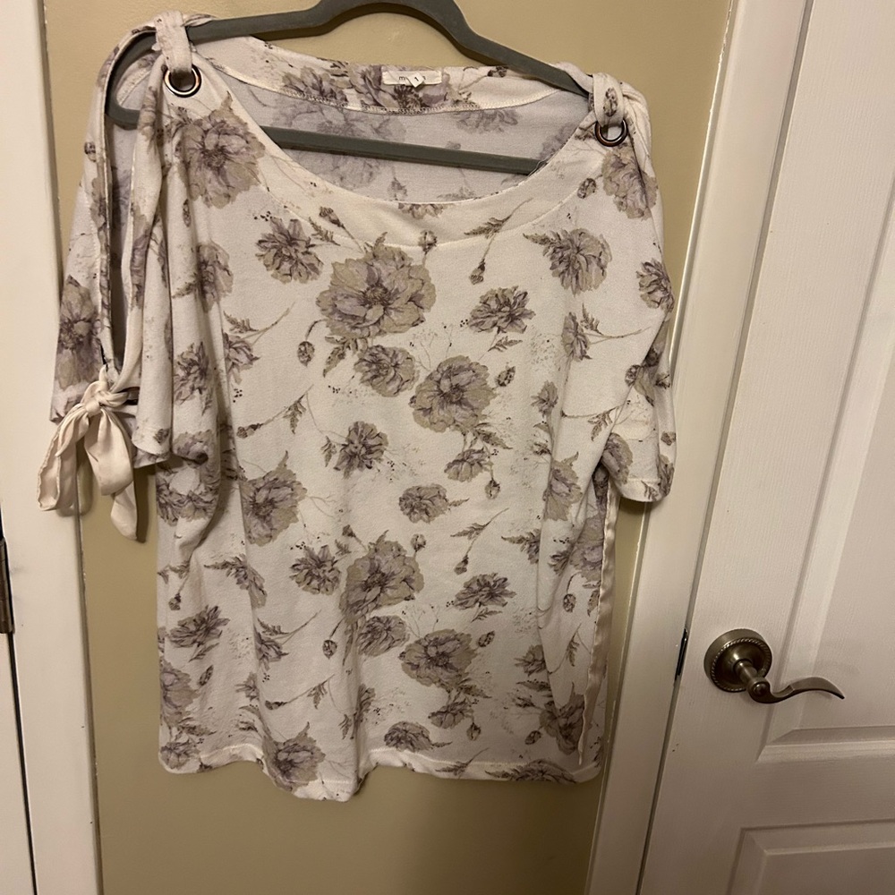 Floral Print Blouse with Tie Sleeves